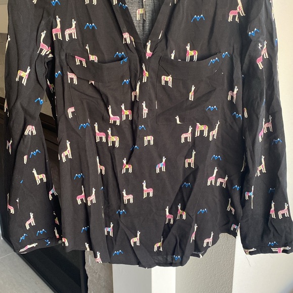 Maeve Anthropologie Alpaca Llama Black Long Sleeve V Neck Shirt, Women’s 2 - Picture 3 of 16